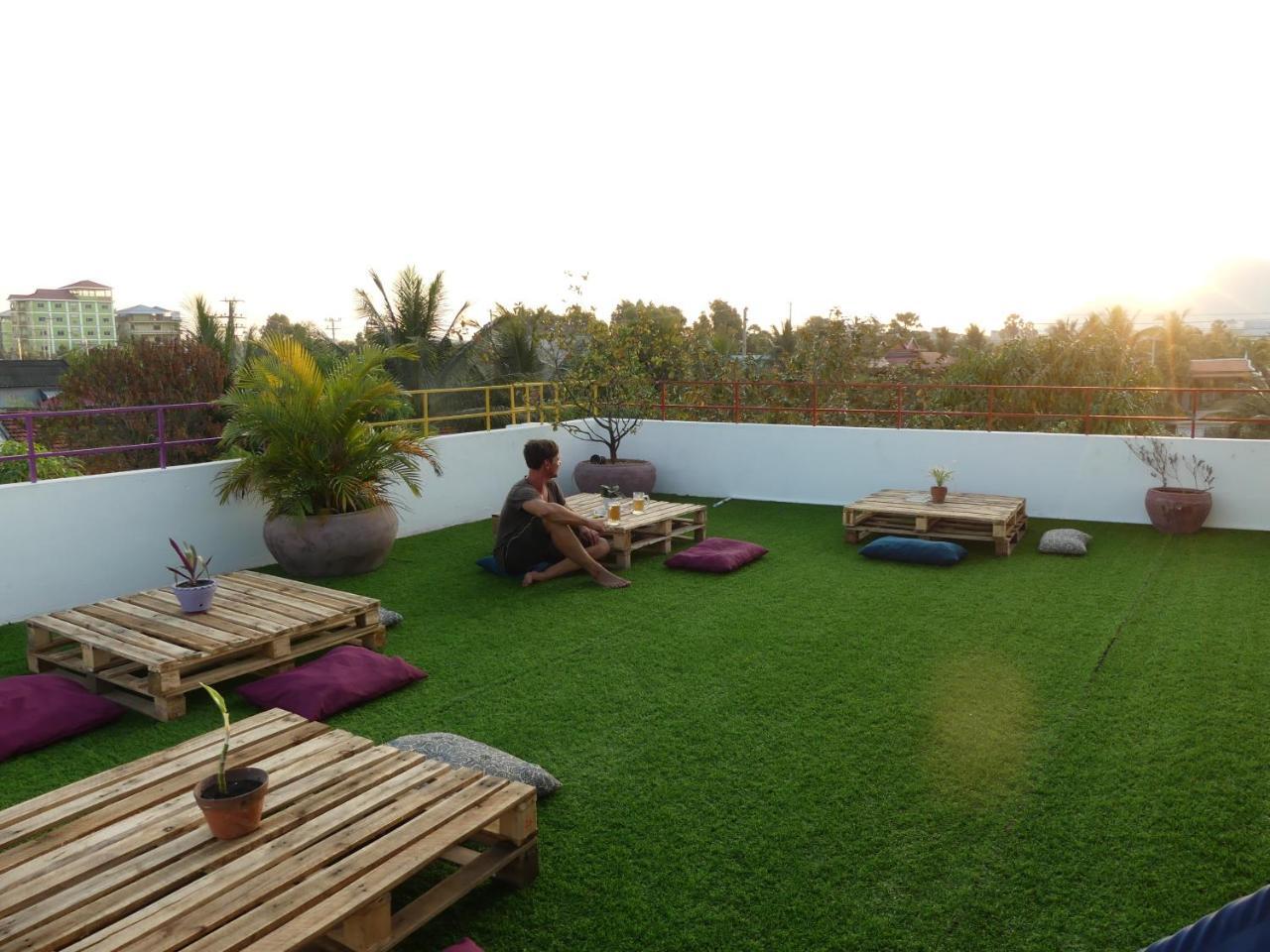 The Playground Bed & Breakfast Kampot Exterior photo
