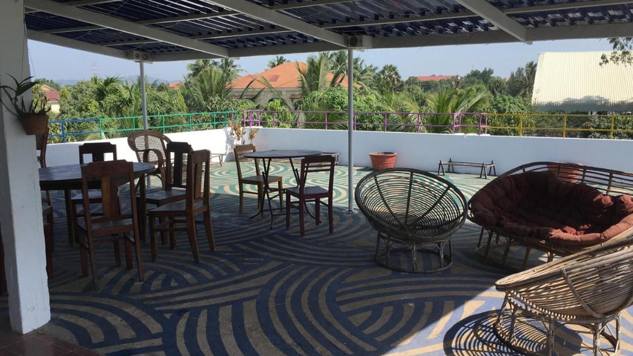 The Playground Bed & Breakfast Kampot Exterior photo