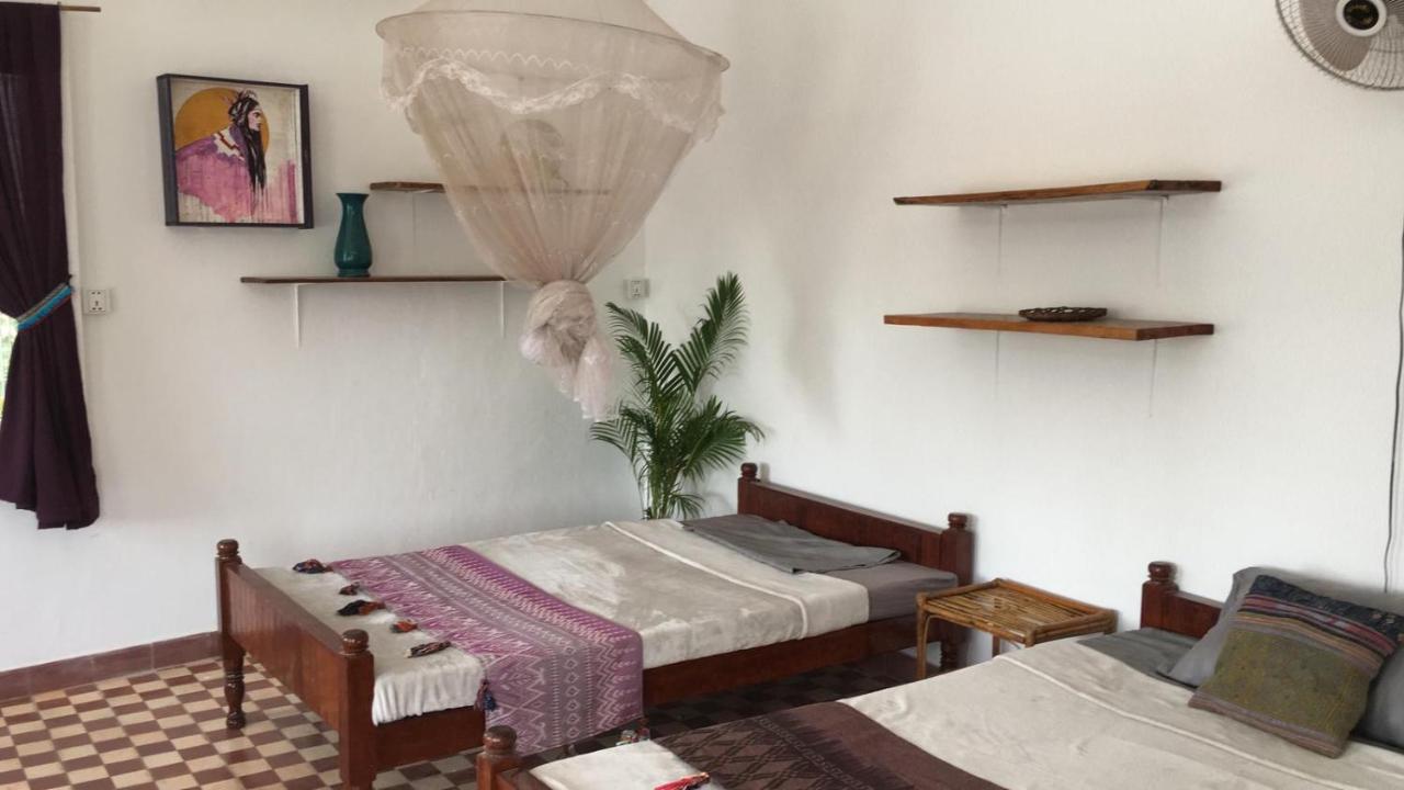 The Playground Bed & Breakfast Kampot Exterior photo
