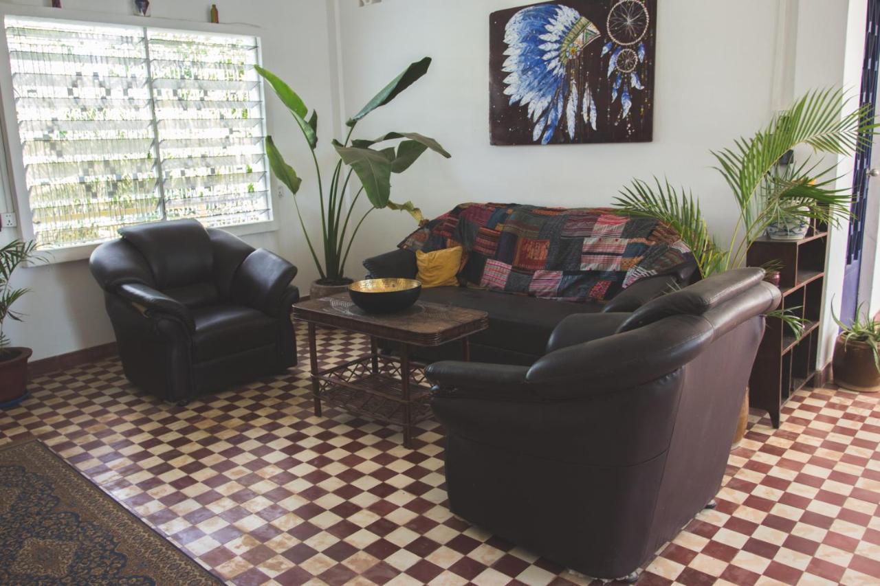 The Playground Bed & Breakfast Kampot Exterior photo
