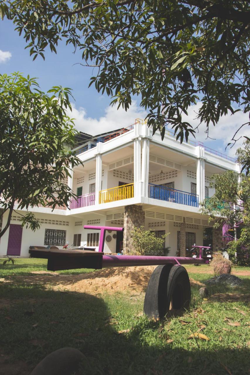 The Playground Bed & Breakfast Kampot Exterior photo