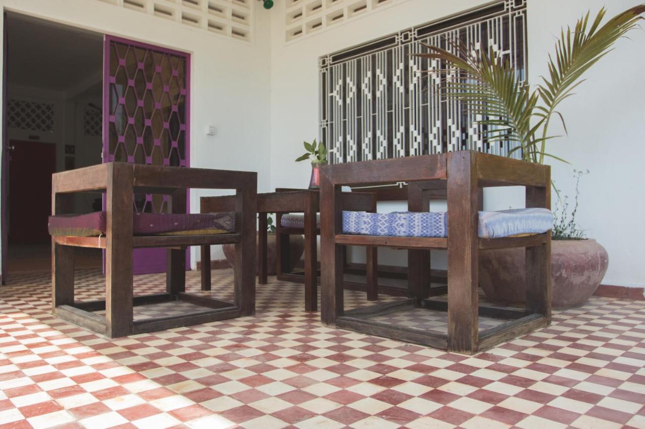 The Playground Bed & Breakfast Kampot Exterior photo