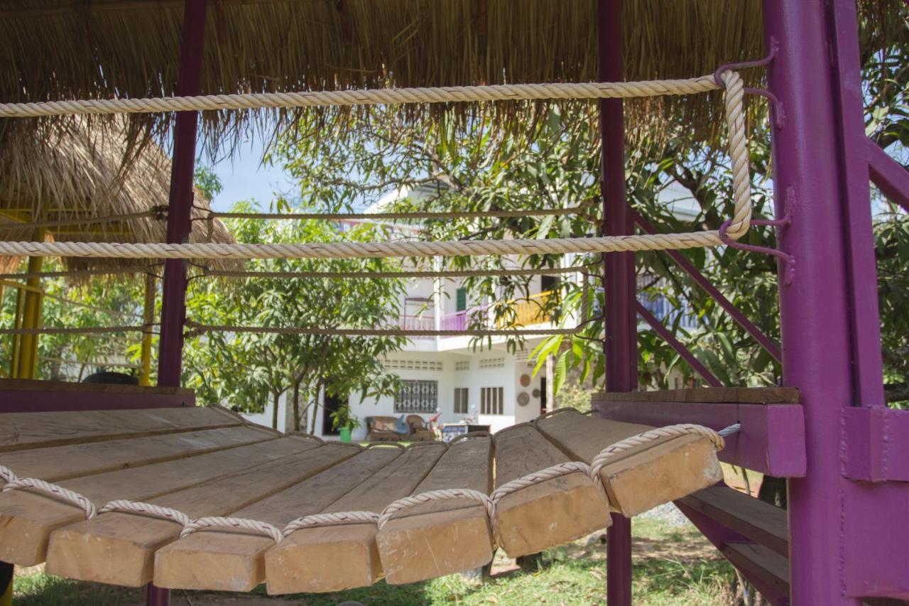 The Playground Bed & Breakfast Kampot Exterior photo